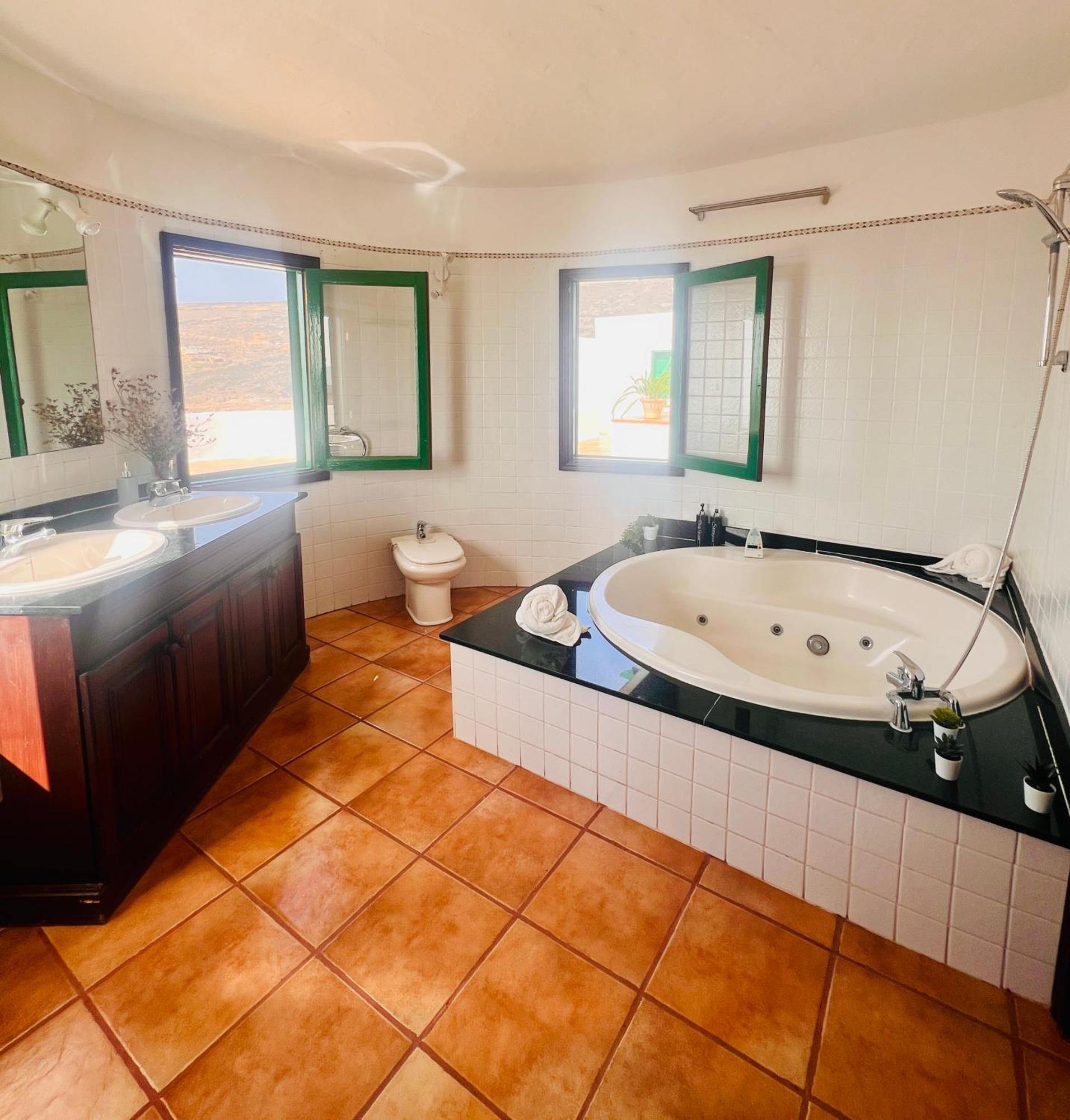 Villa La Asomada Moon Lanzarote Tías